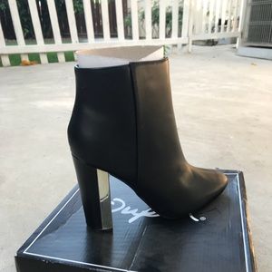 NEVER WORN black faux leather ankle boots